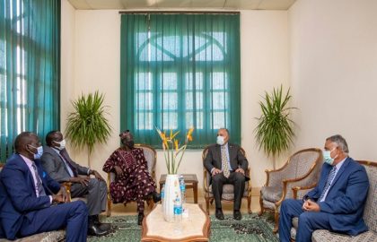 برحله نيلية نائب رئيس جمهورية جنوب السودان و وزير الرى برفقة دكتور عبد العاطي
