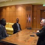 د/ عبد العاطى يلتقى وزير الرى الجنوب سودانى و وزير الزراعة الصومالي