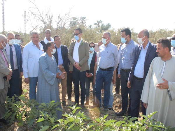 د/ عبد العاطى يتابع موقف تنفيذ مشروعات الموارد المائية والرى