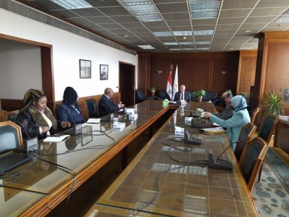 د/ عبد العاطى وسفير بوروندي يبحثان التعاون الفني بين البلدين
