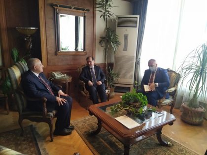 د/ عبد العاطى يبحث مع سفير طاجيكستان سُبل تعزيز التعاون بين البلدين في مجال الموارد المائية