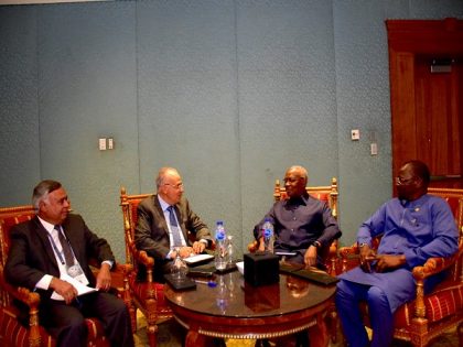 الدكتور سويلم يلتقى بوزراء الرى والمياه بدول السودان والسنغال ولبنان وتنزانيا