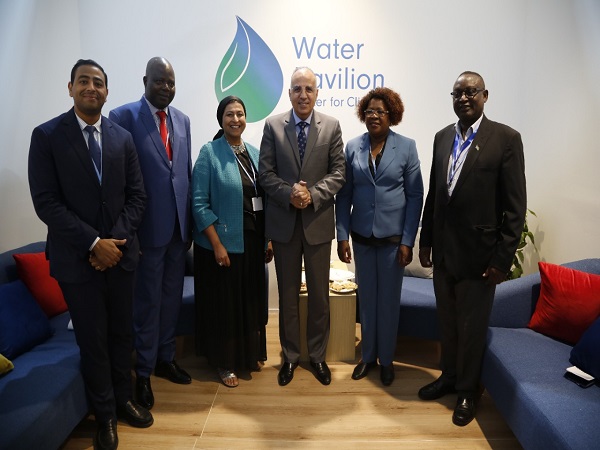 د/سويلم يلتقى وزيرة المياه والصرف الصحي الكينية