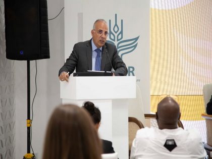 الدكتور سويلم يشارك في جلسة تعزيز الابتكارات العلمية لزيادة المرونة