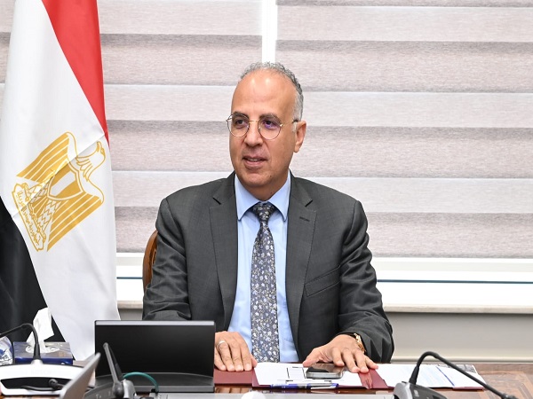 د/ سويلم يتابع إجراءات الإعداد لإسبوع القاهرة السادس للمياه